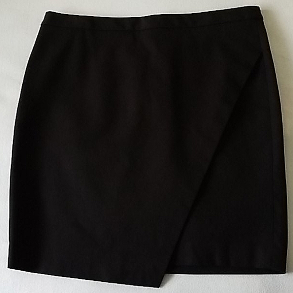 Banana Republic Skirt - Picture 1 of 4